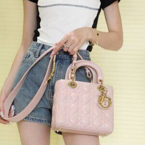 Classic DIOR Bag: A Stylish and Versatile Choice for Elegance